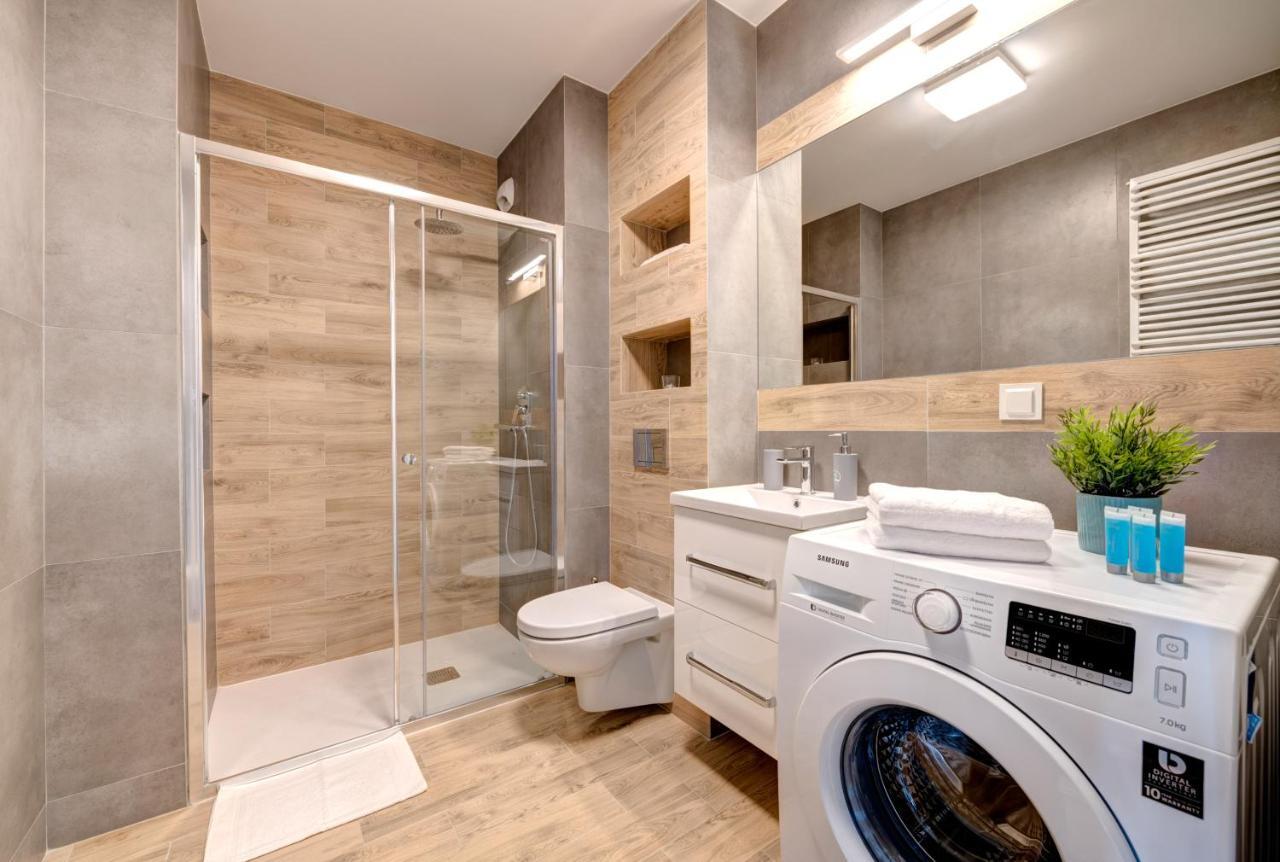 Live & Travel Apartments - Waterlane Island Gdańsk Eksteriør bilde